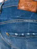 'Skater' destroyed jeans