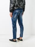 Sexy Twist distressed jeans