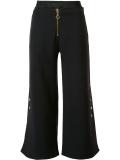 wide leg cropped trousers