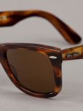 'Wayfarer'太阳眼镜
