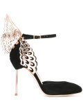 wings motif pumps