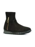 zipped boots 