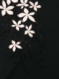 'Standing Floral Embroidery'毛衣