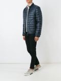 拉链衬垫夹克