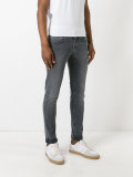stonewashed skinny jeans
