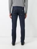 slim-fit jeans 