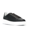 contrast trainers 