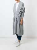 'NO1'开衫
