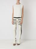 sleeveless top