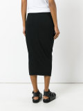 Pillar skirt