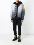 超大款logo衬垫夹克