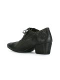 lace up shoes