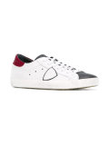 classic lace-up sneakers