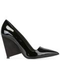 pointed toe pumps