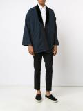 缝饰细节和服夹克