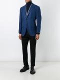 buttoned long sleeve blazer
