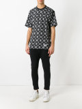 patterned T-shirt