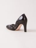 high-heel pumps