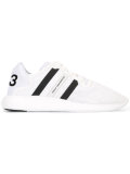 lace up trainers 
