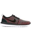 'Roshe Two Flyknit' sneakers