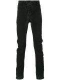 slim-fit jeans 