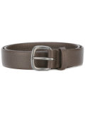 buckled belt 