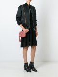 'Monogram Blogger'斜挎包