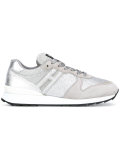 lace up trainers 