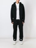 logo牛仔裤