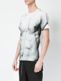 chest print T-shirt