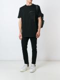 zip pocket T-shirt