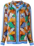 leafs print shirt