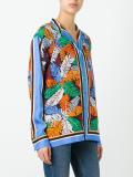 leafs print shirt