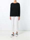 round neck top 