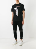 graphic-print T-shirt