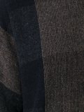 高领格纹连衣裙