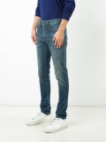 slim-fit jeans 