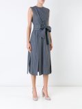 'Pin Stripe Swing'连衣裙