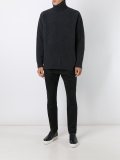 'Fully Fashioned'高领毛衣