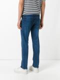 slim-fit jeans 