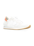 lateral patch sneakers