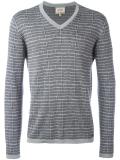 patterned V-neck T-shirt