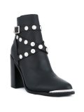 'Quest' ankle boots