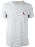 logo刺绣T恤