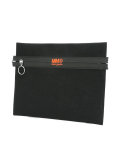 Annie 20" pouch 
