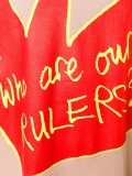 'Who are our rullers?'连衣裙