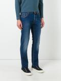 slim-fit jeans 