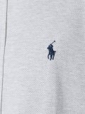 刺绣标志衬衫