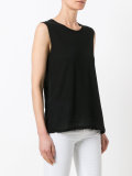 sleeveless top 