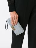 'Earthette' clutch